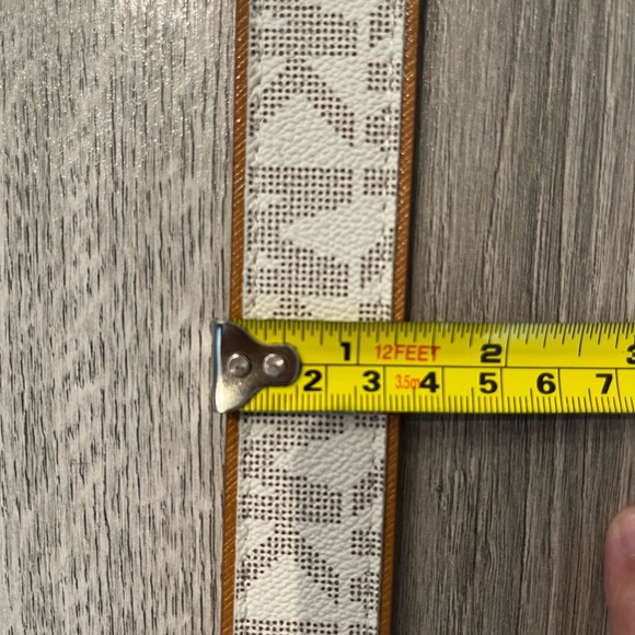 Michael Kors belt - Picture 5 of 7